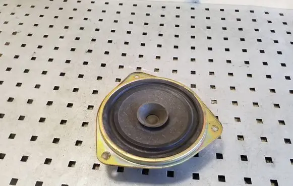 Subaru Impreza II Front door speaker 86301FE040