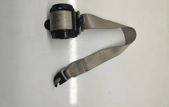Chrysler Pacifica Third row seat belt P6EB04PD2AE 6361237 TS5277110117