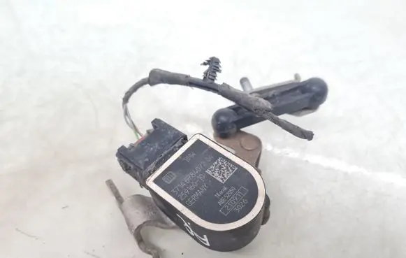 BMW 5 GT F07 Headlight/headlamp level sensor 37146784072 6784072