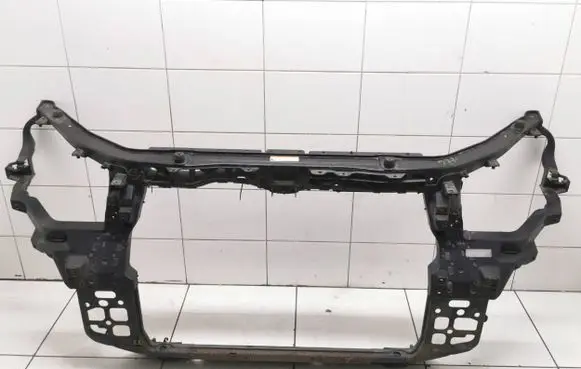 Hyundai Santa Fe Radiator support slam panel