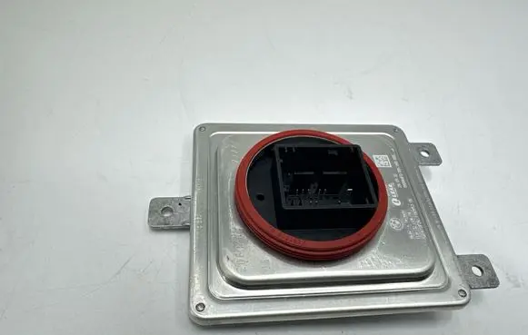 BMW 2 F44 LED ballast control module 7933357