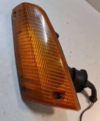 BMW 3 E21 Front indicator light 1365269 199501 1365745