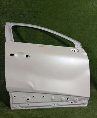 Renault Captur II Front door 