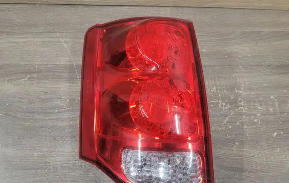 Chrysler Town & Country V Rear/tail lights 05182535AE