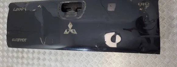 Mitsubishi L200 Pickup box rear panel tailgate 