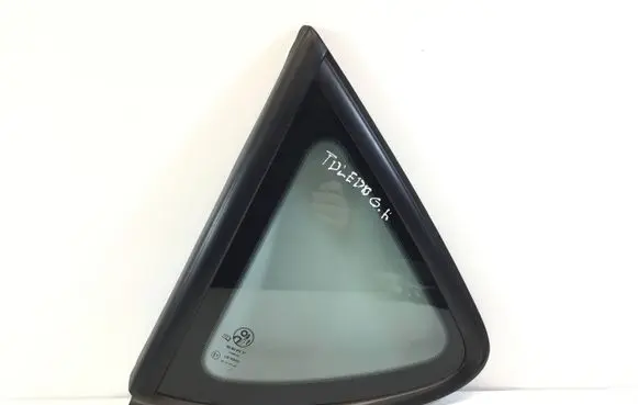 Seat Toledo III (5P) Rear side window 5P0845041