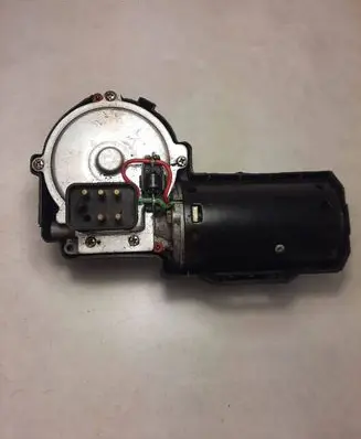 Mercedes-Benz E W210 Wiper motor 0390241410
