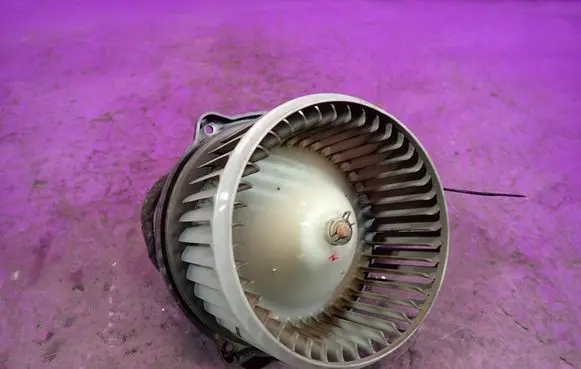 Audi A6 S6 C5 4B Heater fan/blower 