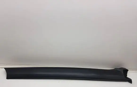 Land Rover Discovery 4 - LR4 Windshield trim