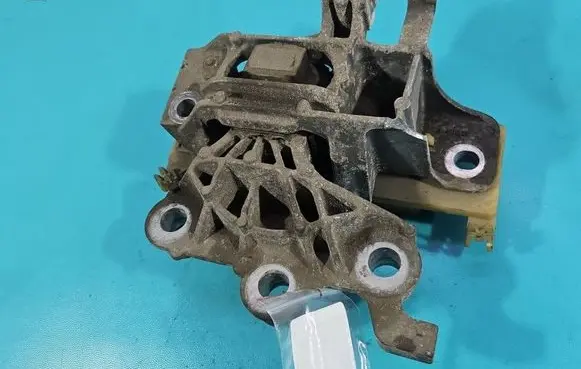 Opel Astra K Gearbox mounting bracket 39215290 IMPRK1596007
