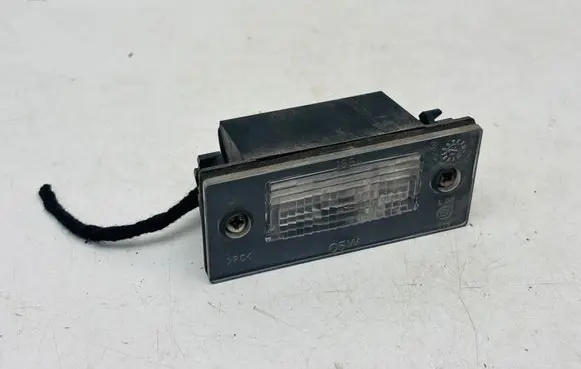 Audi A3 S3 8L Number plate light 8D9943021E