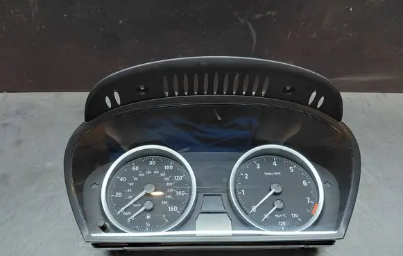BMW 6 E63 E64 Speedometer (instrument cluster) 6958614 62116958614