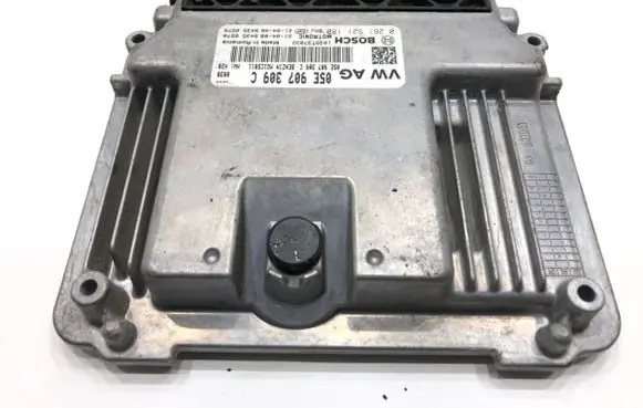 Audi Q3 F3 Engine control unit/module ECU 