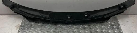 BMW 2 F46 Wiper trim 20335610