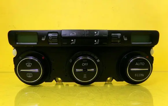 Volkswagen Touran I Climate control unit 74641423