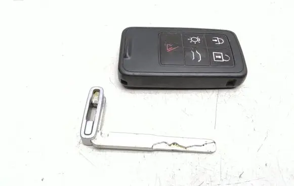 Volvo XC60 Ignition key/card 8676873 5WK49264