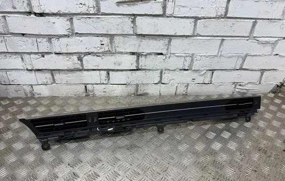 Audi A6 S6 C8 4K Dash center air vent grill 4K1820902A