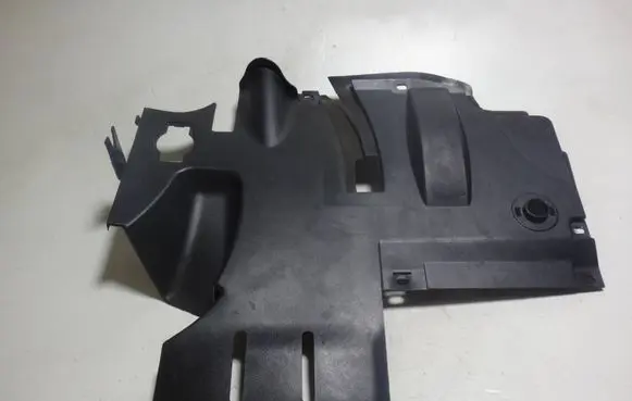 BMW 5 E39 Dashboard lower bottom trim panel 8233510 8186914