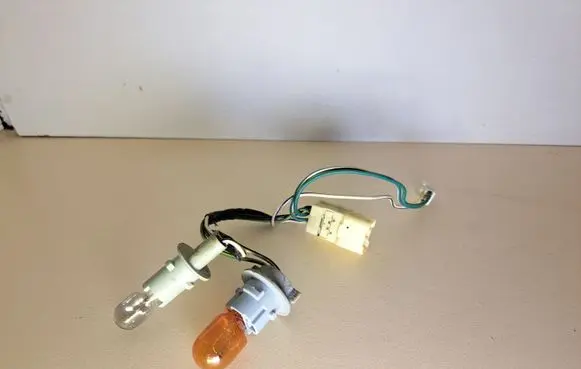 Toyota RAV 4 (XA30) Headlight/headlamp wiring loom/harness 