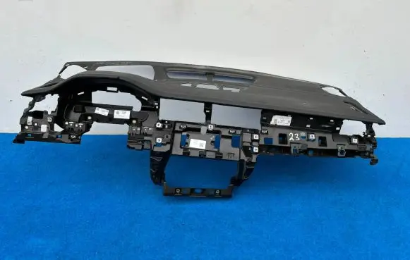 Audi Q8 Dashboard 4M8857033