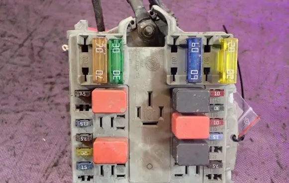Fiat Punto (188) Fuse box set 46760245