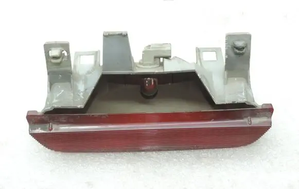 Toyota Yaris Verso Third/center stoplight 8157052020