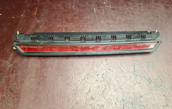 Volkswagen PASSAT B5 Third/center stoplight SAEU396D0T