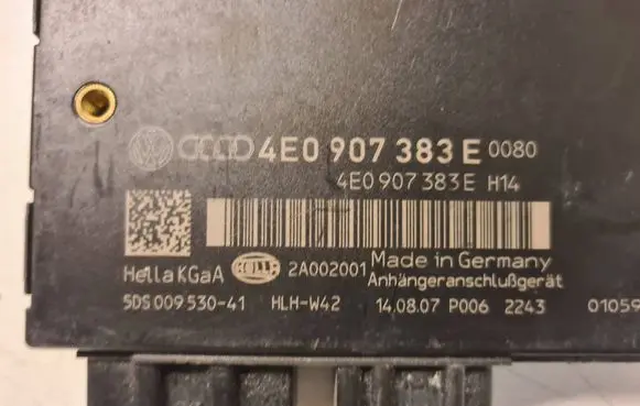 Audi Q7 4L Tow bar trailer control unit/module 4E0907383E 5DS00953041
