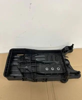 Volkswagen Tiguan Battery box tray 5R3915331B