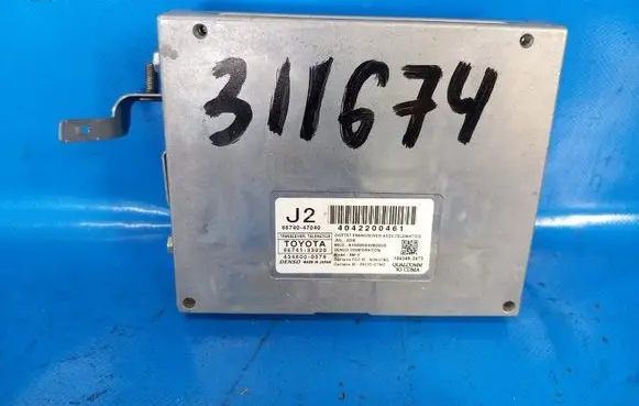 Toyota Prius xw60 Central body control module 8674133020