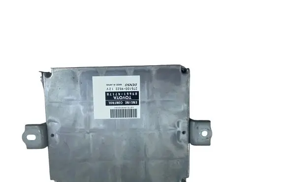 Toyota Prius (XW20) Engine control unit/module ECU 8966147170