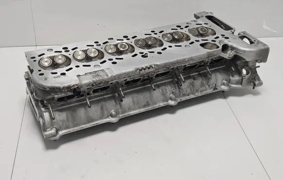 BMW 3 E46 Engine head 1436793
