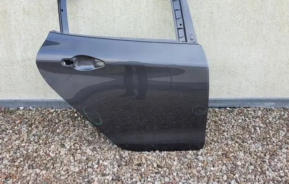 Peugeot 208 I Rear door 