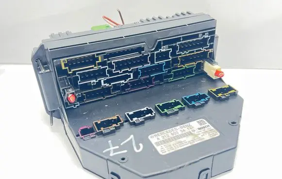 Mercedes-Benz E W212 Fuse box set A2129003414 A2129015104 A2129020806