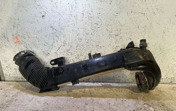 Intake resonator