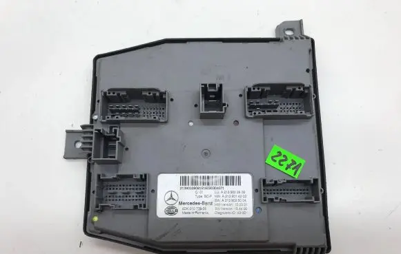 Mercedes-Benz E W213 SAM control unit A2139002808 5DK01077606 A2139014203