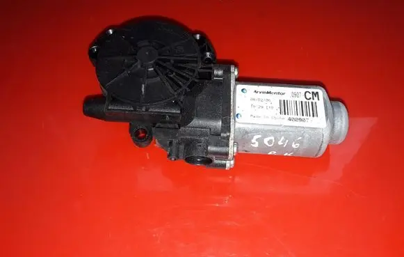 Hyundai Santa Fe Front door window regulator motor 400907 0907