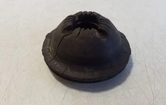 Audi A6 S6 C6 4F Front coil spring rubber mount 4F0412377B