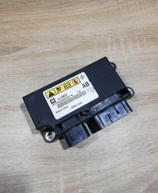 Chevrolet Cruze Airbag control unit/module 13505823