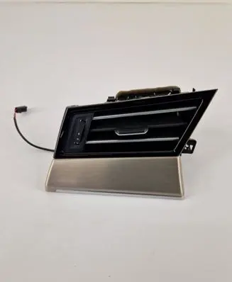 Volkswagen PASSAT B8 Dash center air vent grill 3G1819701