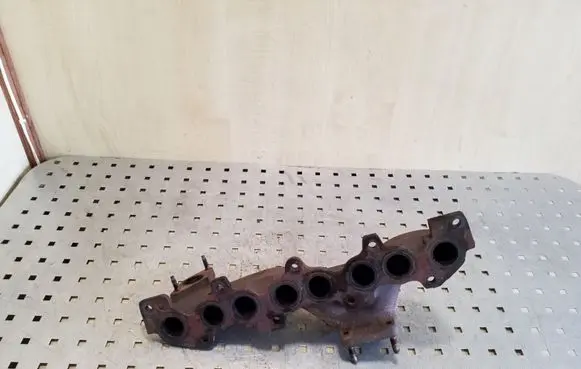 Volvo V50 Exhaust manifold