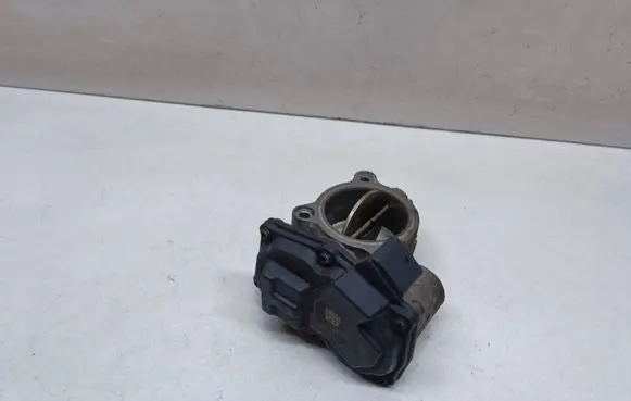 BMW X3 F25 Throttle valve 7810752 13547810752