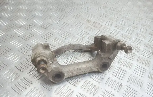 Volkswagen Transporter - Caravelle T4 Front Brake Caliper Pad/Carrier 