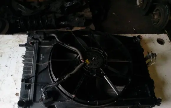Fiat Sedici Coolant radiator