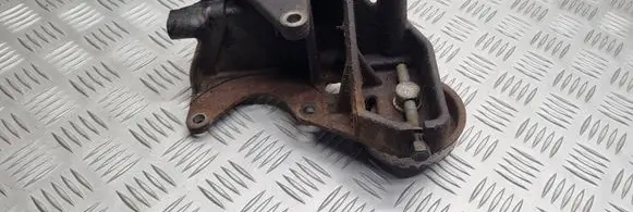 Mitsubishi Carisma Generator/alternator bracket 727T4F2531