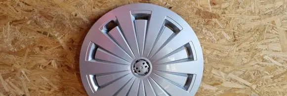Audi Q3 8U R16 wheel hub/cap/trim 8W0601147