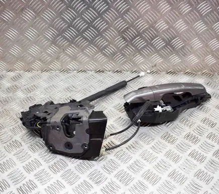 Land Rover Discovery Sport Front door lock C35604106 BJ32224B02BA