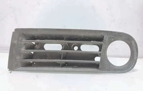 Audi A3 S3 8L Front bumper lower grill 8L0807489A