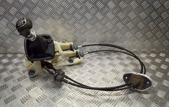 KIA Ceed Gear selector/shifter in gearbox 43700-1H250