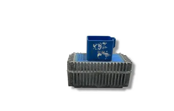 Opel Vectra C Glow plug pre-heat relay 55353011